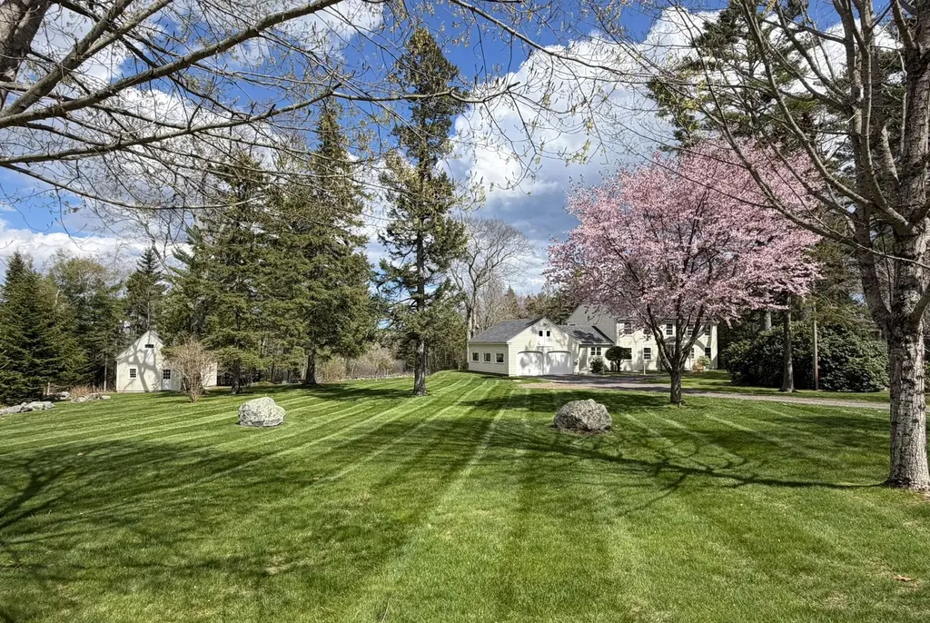154 Chestnut Street Camden ME 04843