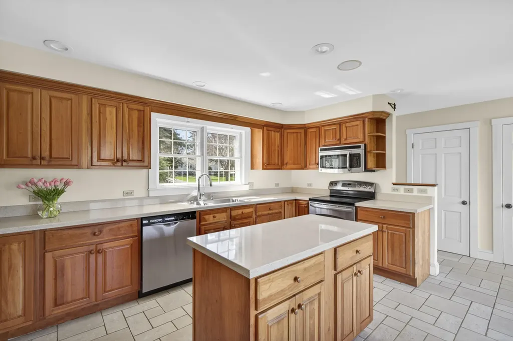 154 Chestnut Street Camden ME 04843