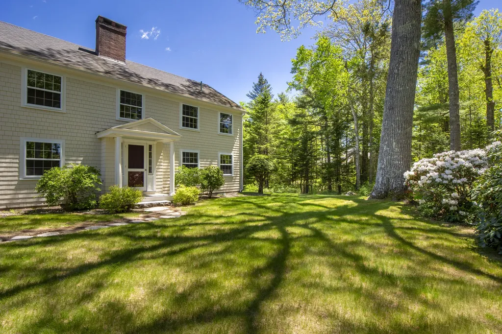 154 Chestnut Street Camden ME 04843