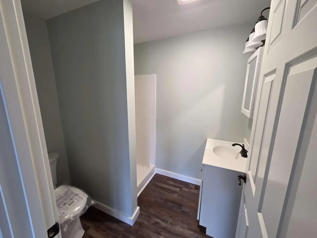 16 Oldham Saint Albans ME 04971