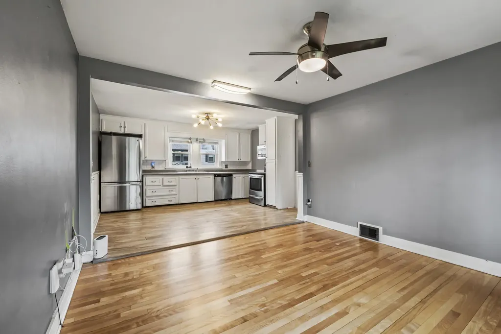 6 Hillside Avenue Biddeford ME 04005