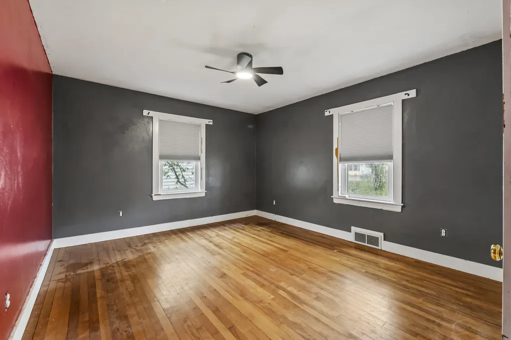 6 Hillside Avenue Biddeford ME 04005