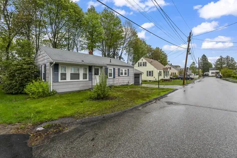 6 Hillside Avenue Biddeford ME 04005