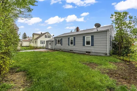 6 Hillside Avenue Biddeford ME 04005