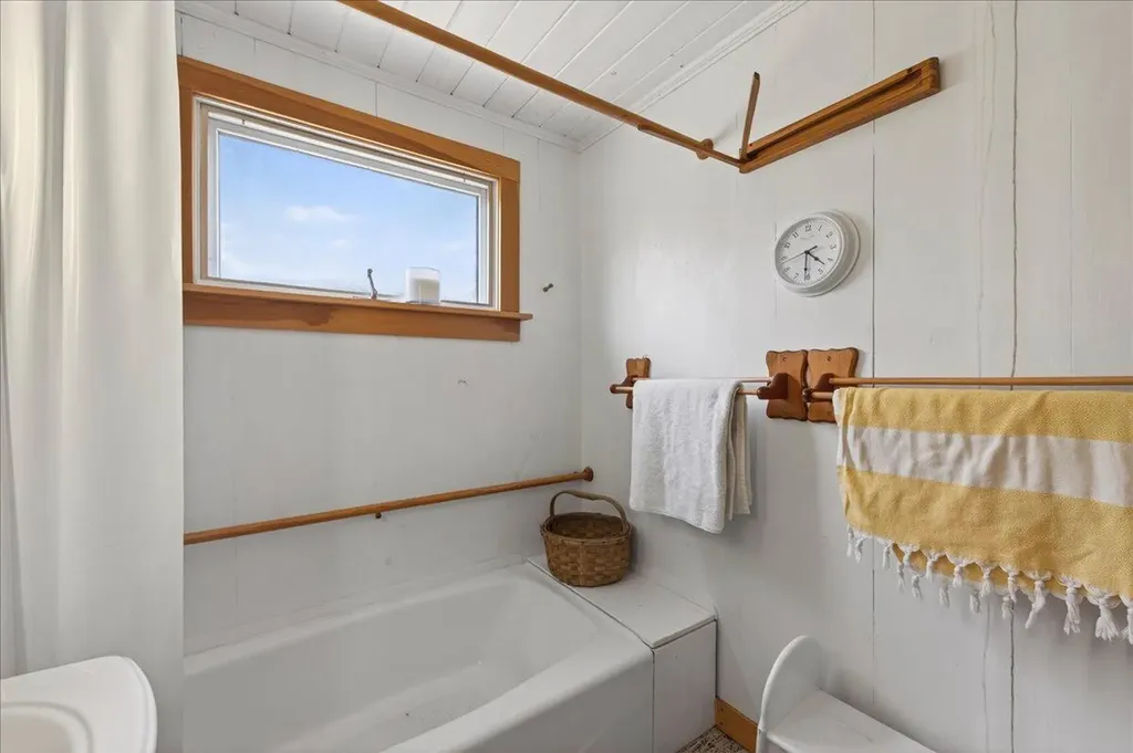 14 Tidal Creek Road Brooksville ME 04642