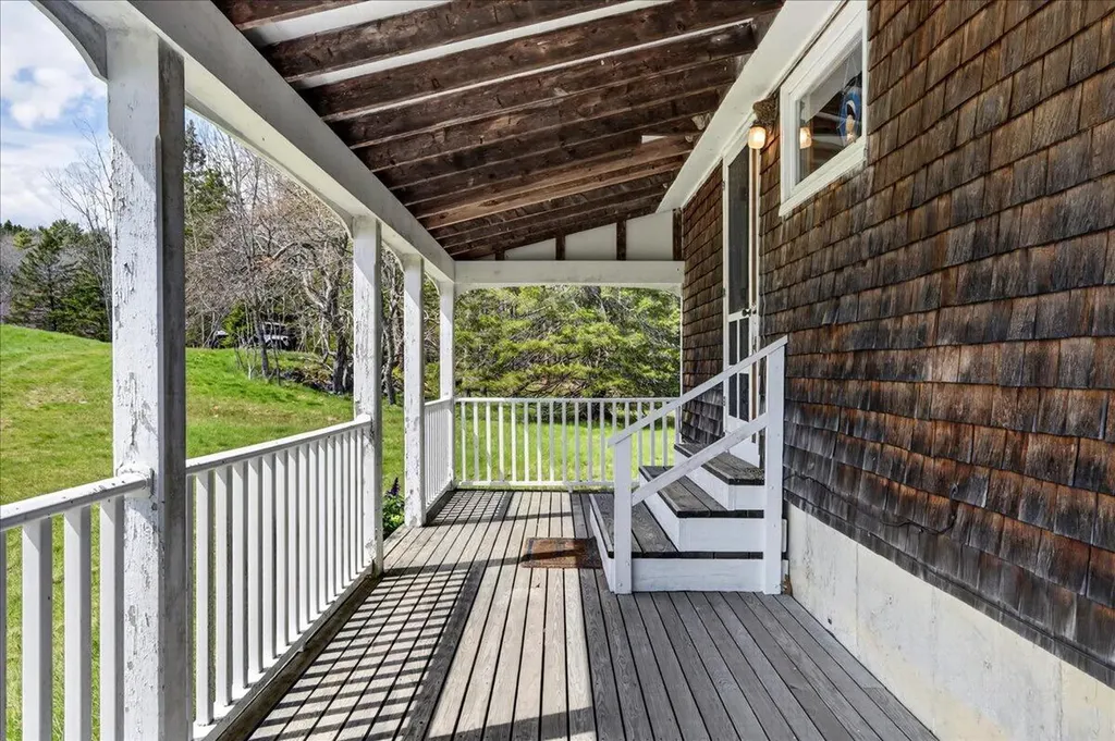 14 Tidal Creek Road Brooksville ME 04642