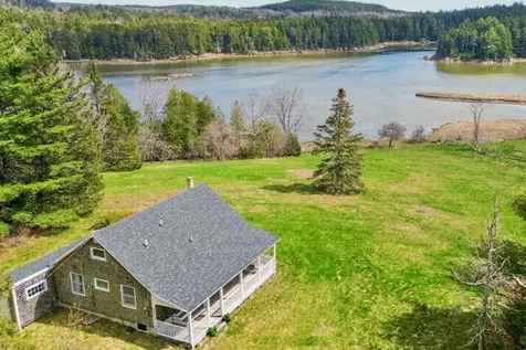 14 Tidal Creek Road Brooksville ME 04642