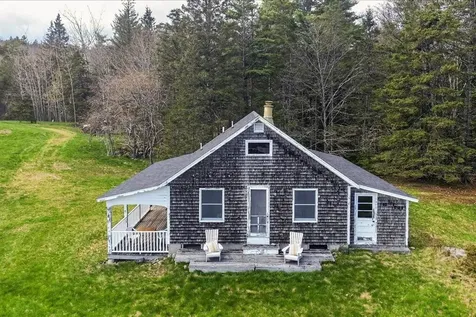 14 Tidal Creek Road Brooksville ME 04642