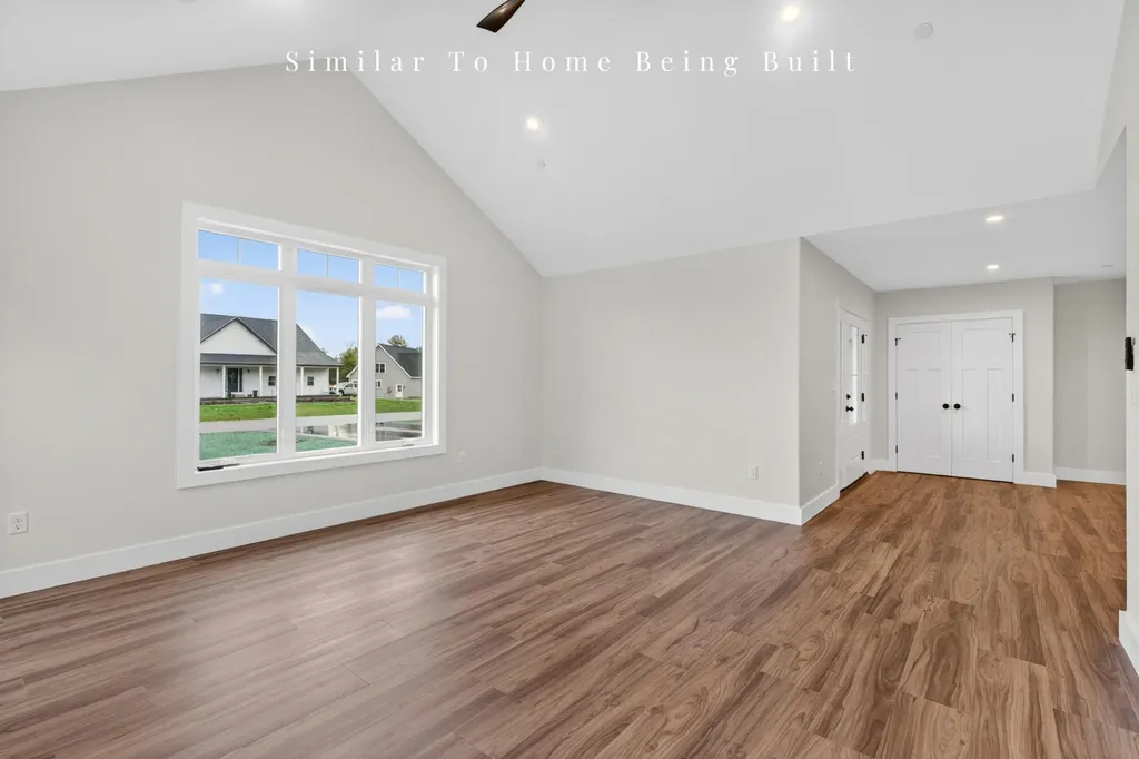 17 Middle Road Kennebunk ME 04043