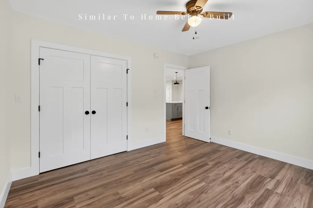 17 Middle Road Kennebunk ME 04043