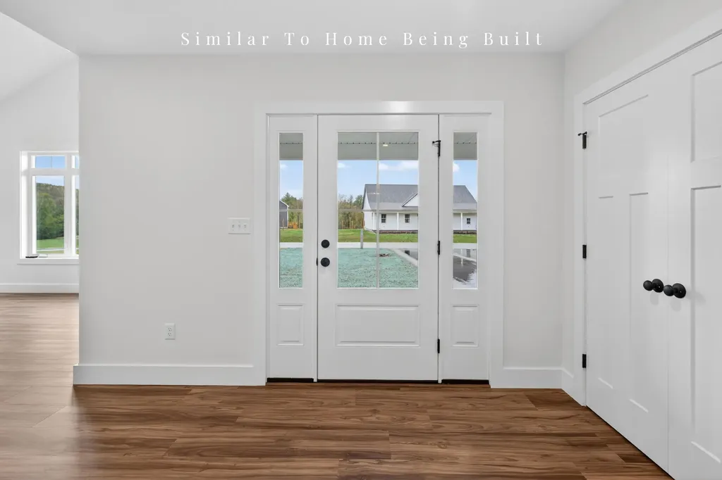 17 Middle Road Kennebunk ME 04043