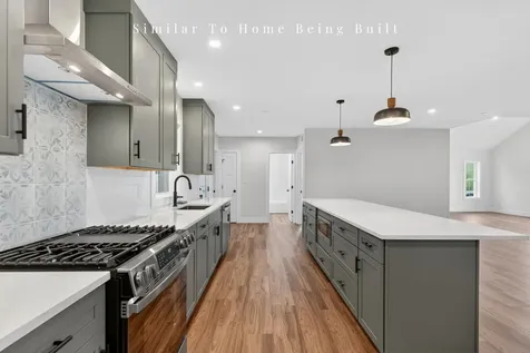 17 Middle Road Kennebunk ME 04043