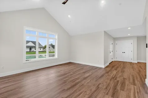 17 Middle Road Kennebunk ME 04043