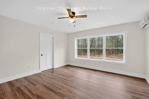 17 Middle Road Kennebunk ME 04043