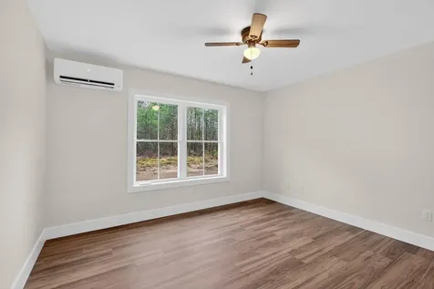 17 Middle Road Kennebunk ME 04043