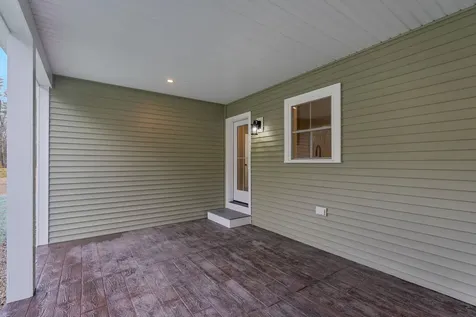 17 Middle Road Kennebunk ME 04043