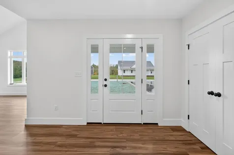 17 Middle Road Kennebunk ME 04043