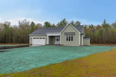 17 Middle Road Kennebunk ME 04043