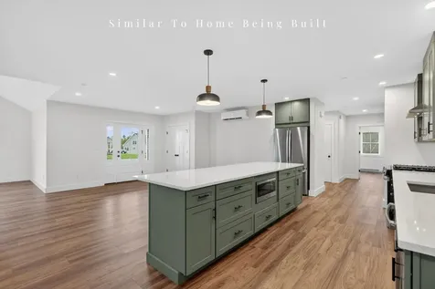 17 Middle Road Kennebunk ME 04043