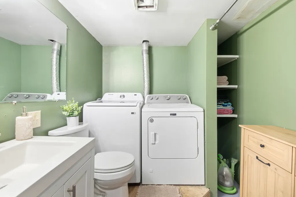 32 Eliot Street South Portland ME 04106