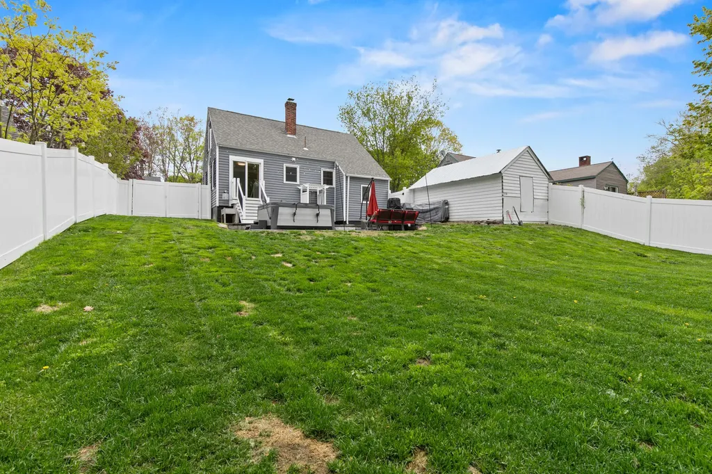 32 Eliot Street South Portland ME 04106