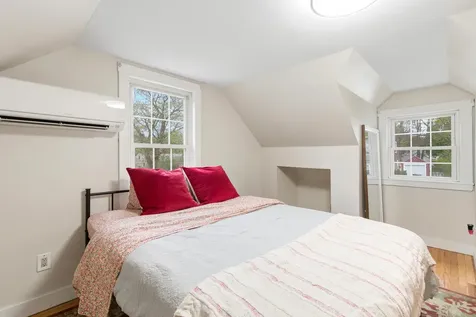 32 Eliot Street South Portland ME 04106