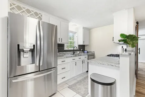 32 Eliot Street South Portland ME 04106