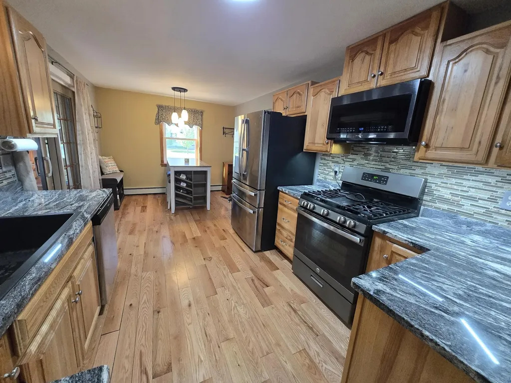16 Kyle Street Brunswick ME 04011