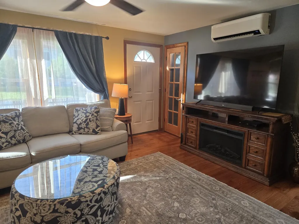 16 Kyle Street Brunswick ME 04011