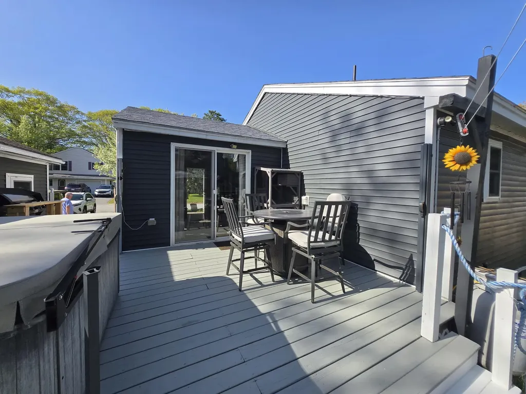 16 Kyle Street Brunswick ME 04011