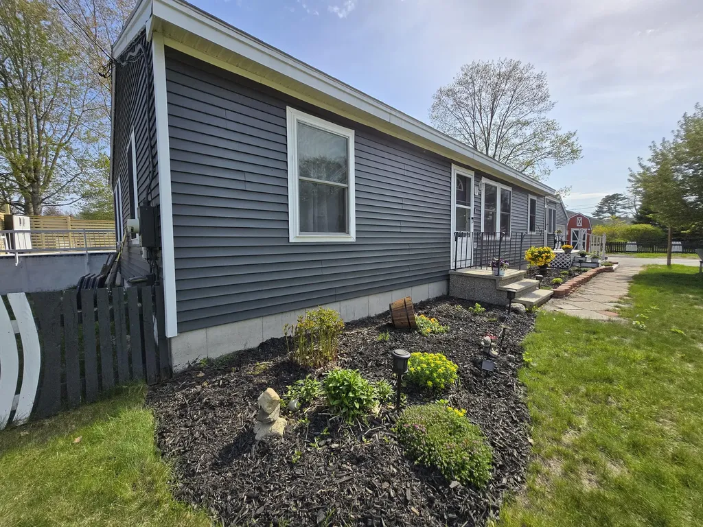 16 Kyle Street Brunswick ME 04011
