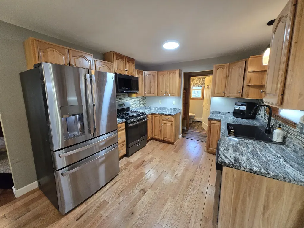 16 Kyle Street Brunswick ME 04011