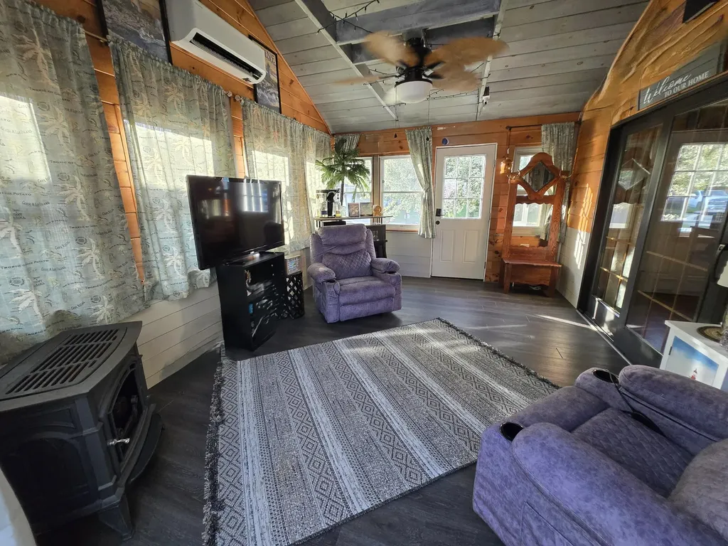 16 Kyle Street Brunswick ME 04011