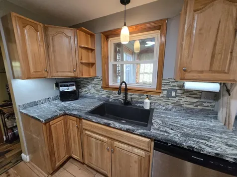16 Kyle Street Brunswick ME 04011