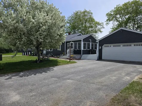 16 Kyle Street Brunswick ME 04011