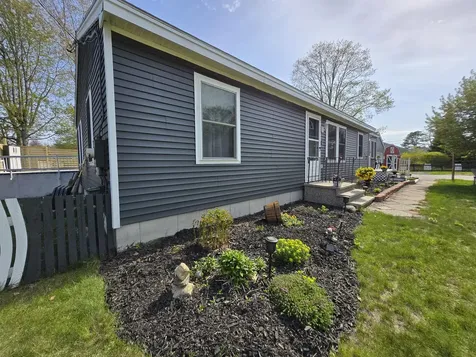 16 Kyle Street Brunswick ME 04011
