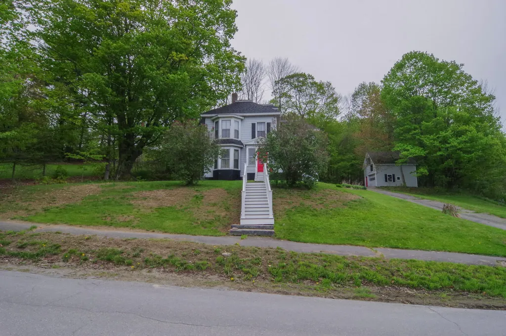 58 Free Street Dexter ME 04930