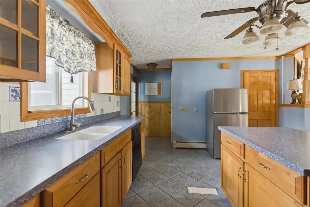 15 Tarr Avenue Lewiston ME 04240