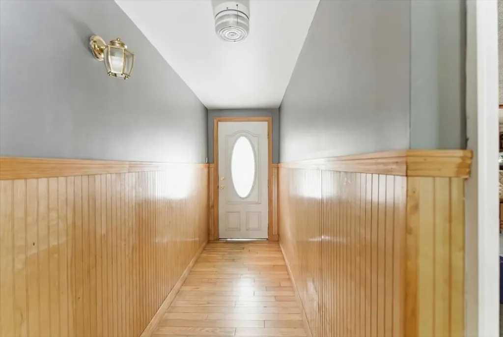 15 Tarr Avenue Lewiston ME 04240