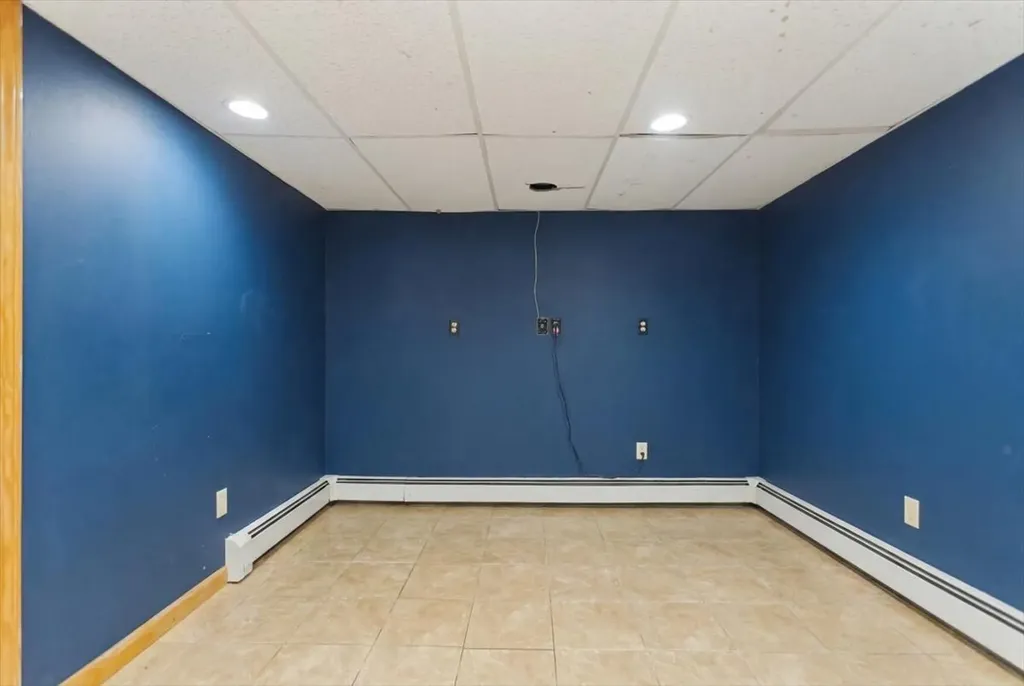 15 Tarr Avenue Lewiston ME 04240