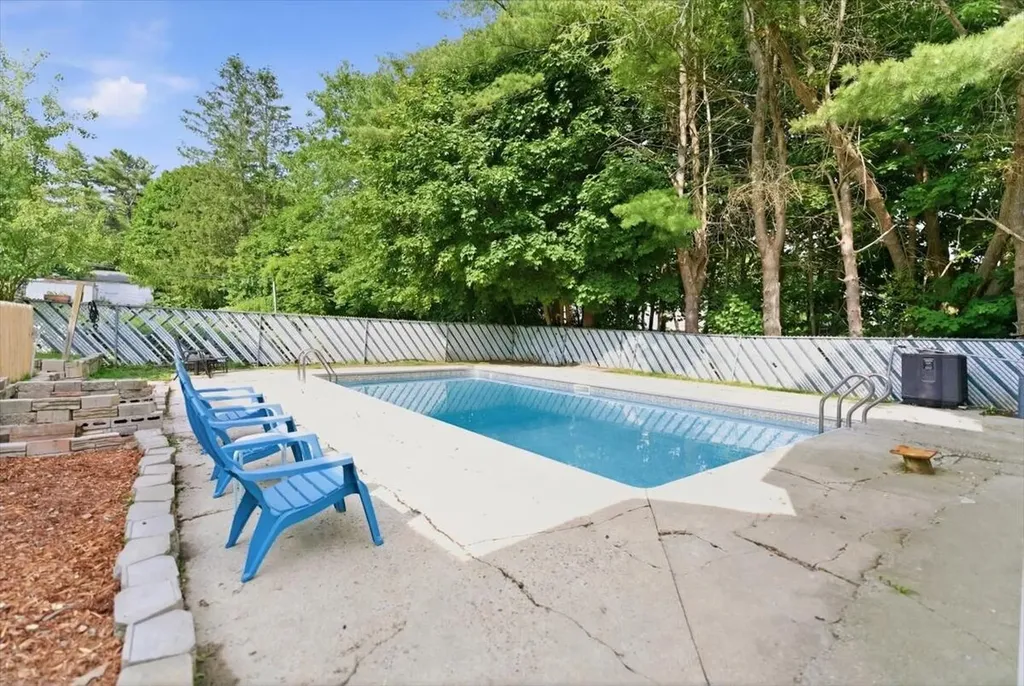 15 Tarr Avenue Lewiston ME 04240