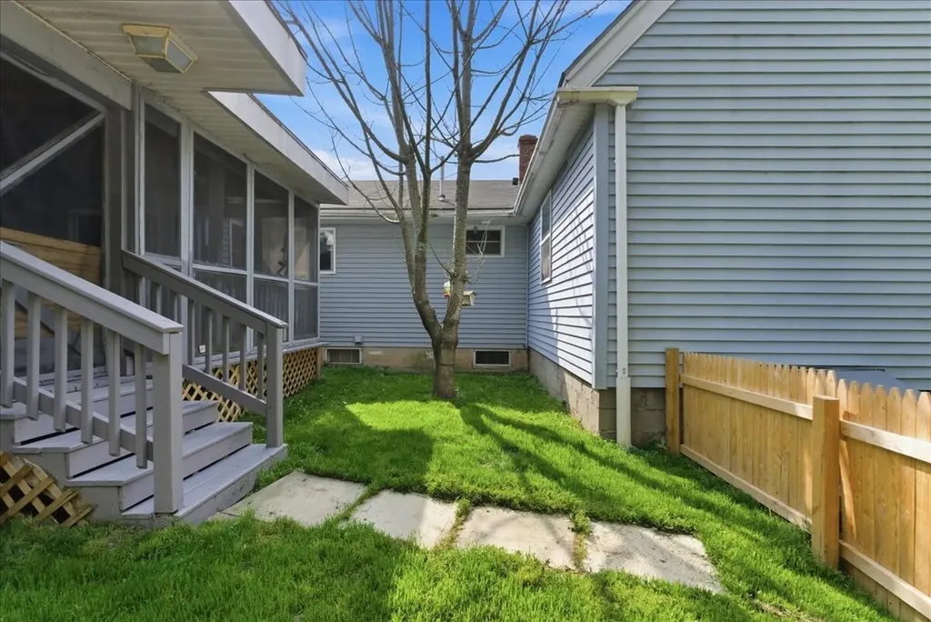 15 Tarr Avenue Lewiston ME 04240