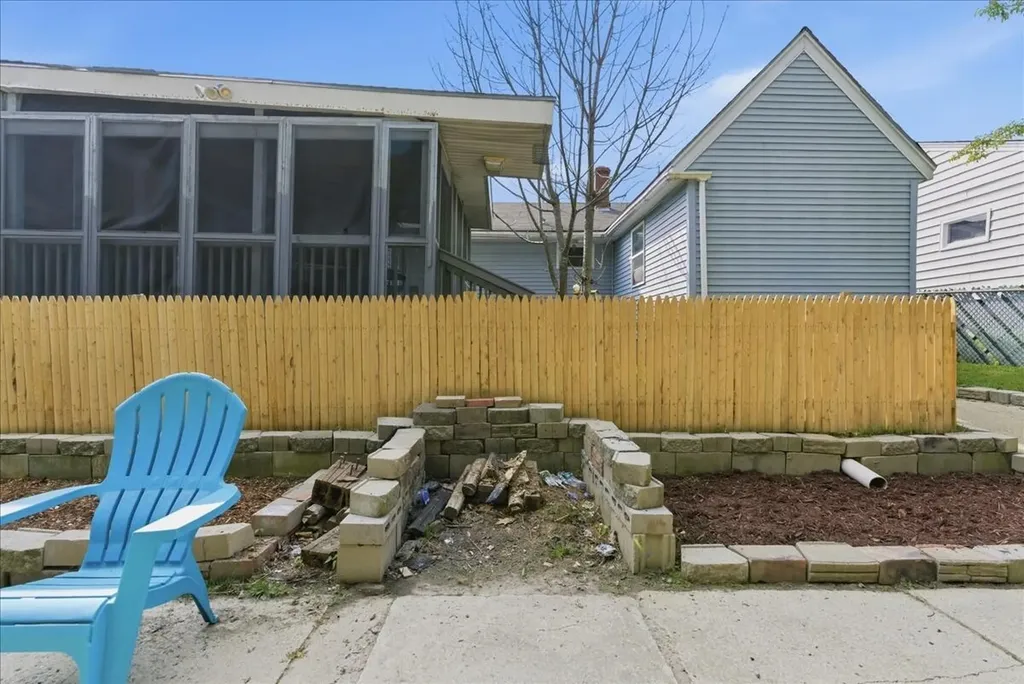 15 Tarr Avenue Lewiston ME 04240