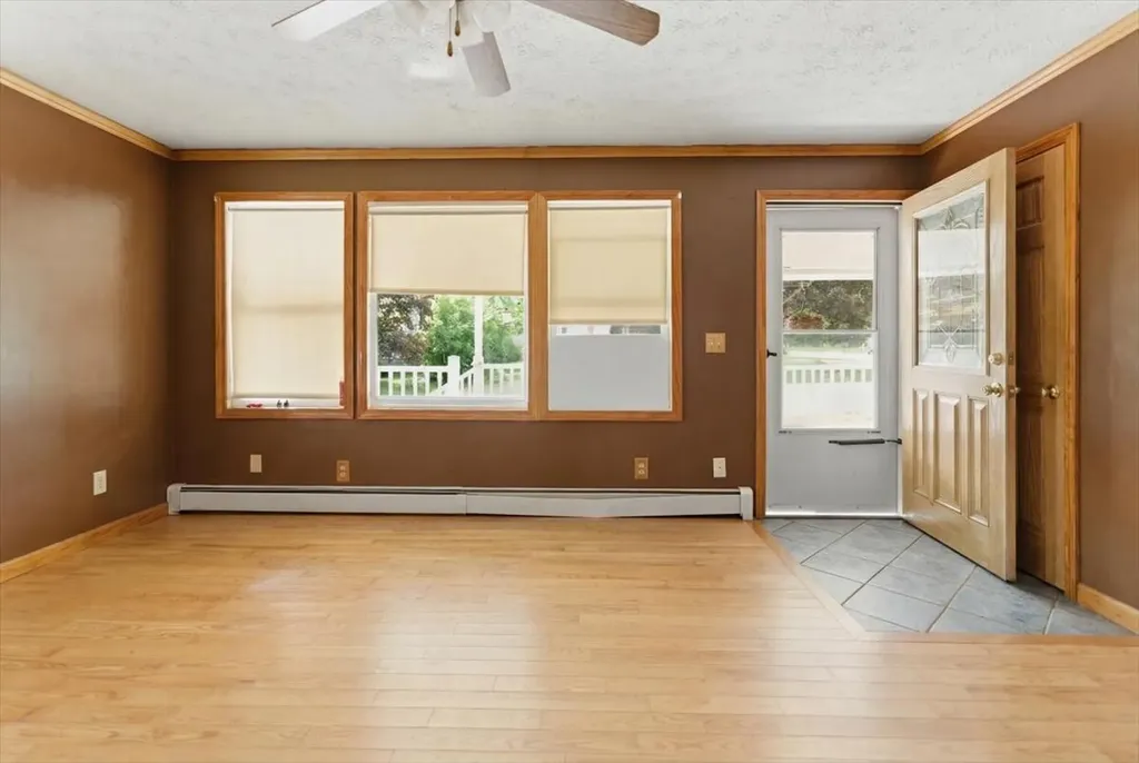 15 Tarr Avenue Lewiston ME 04240