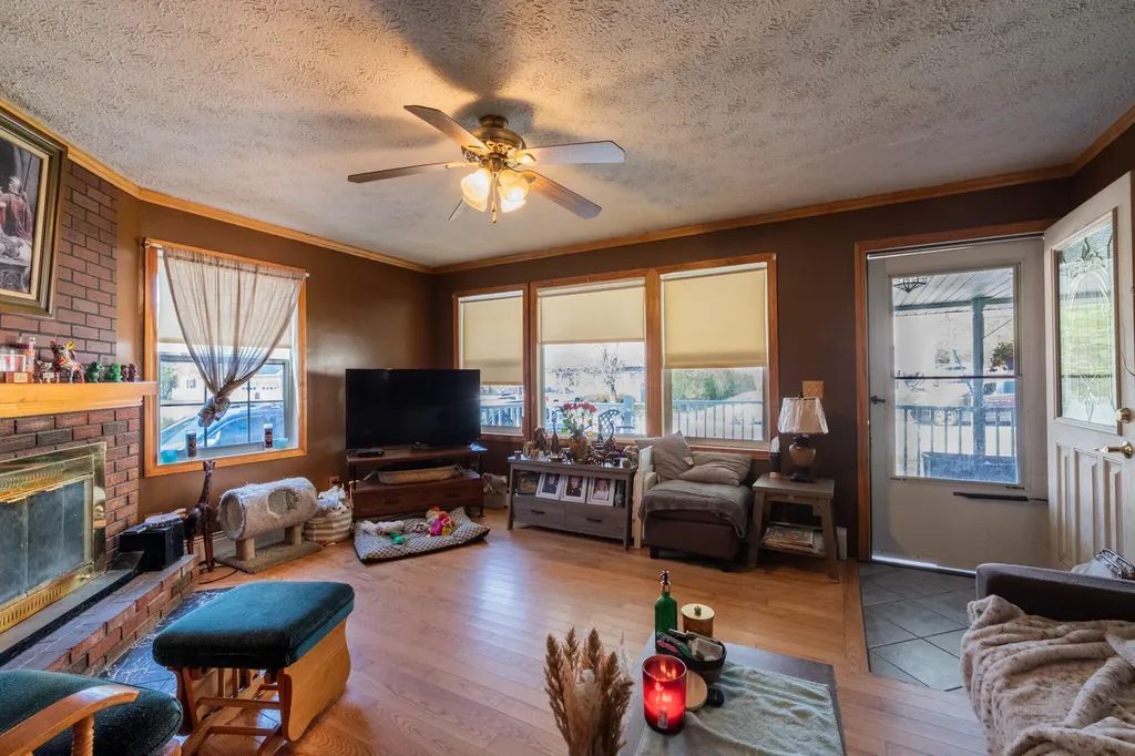 15 Tarr Avenue Lewiston ME 04240