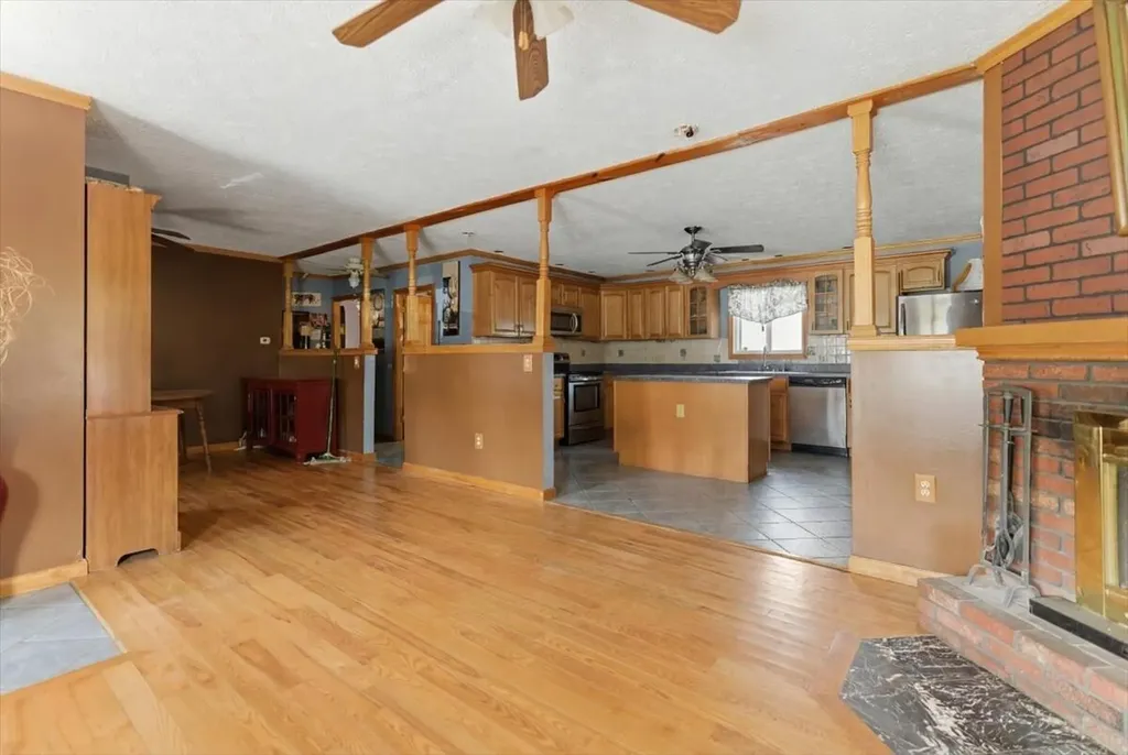 15 Tarr Avenue Lewiston ME 04240