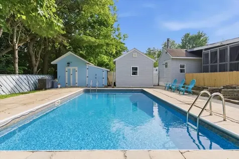 15 Tarr Avenue Lewiston ME 04240