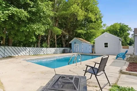 15 Tarr Avenue Lewiston ME 04240