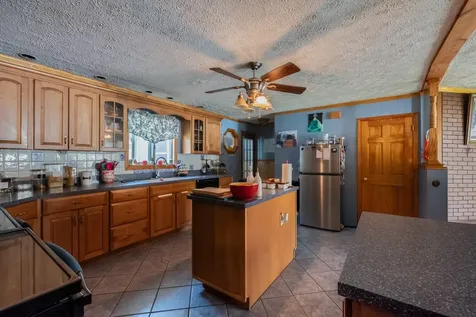 15 Tarr Avenue Lewiston ME 04240