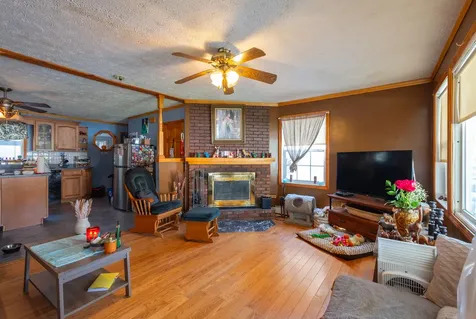 15 Tarr Avenue Lewiston ME 04240